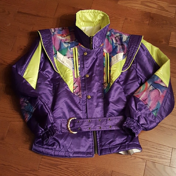 SKIING/SNOWBOARDING outfits. - Picture 5 of 7